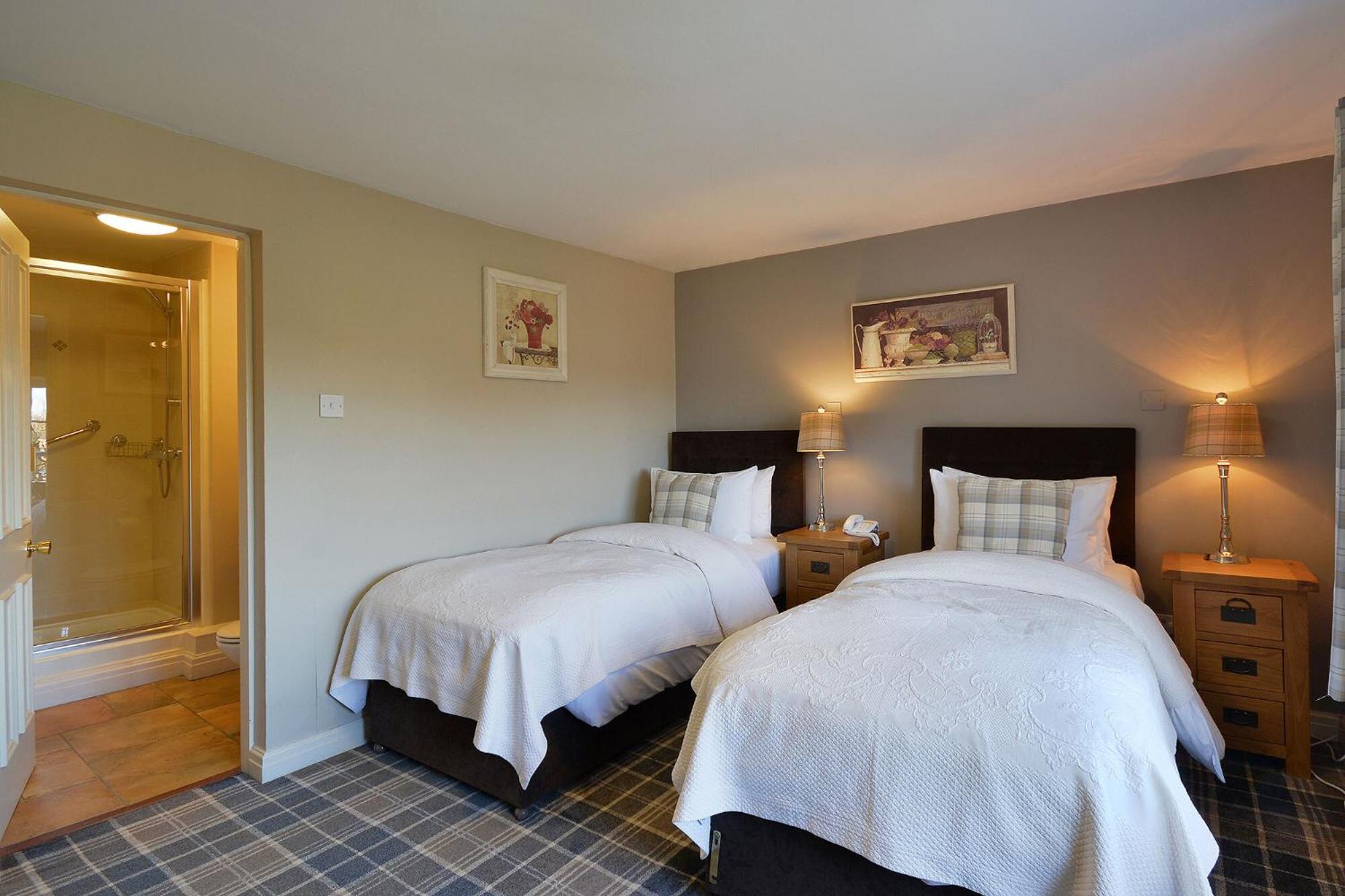 Отель The Fairfax Arms Gilling East Экстерьер фото