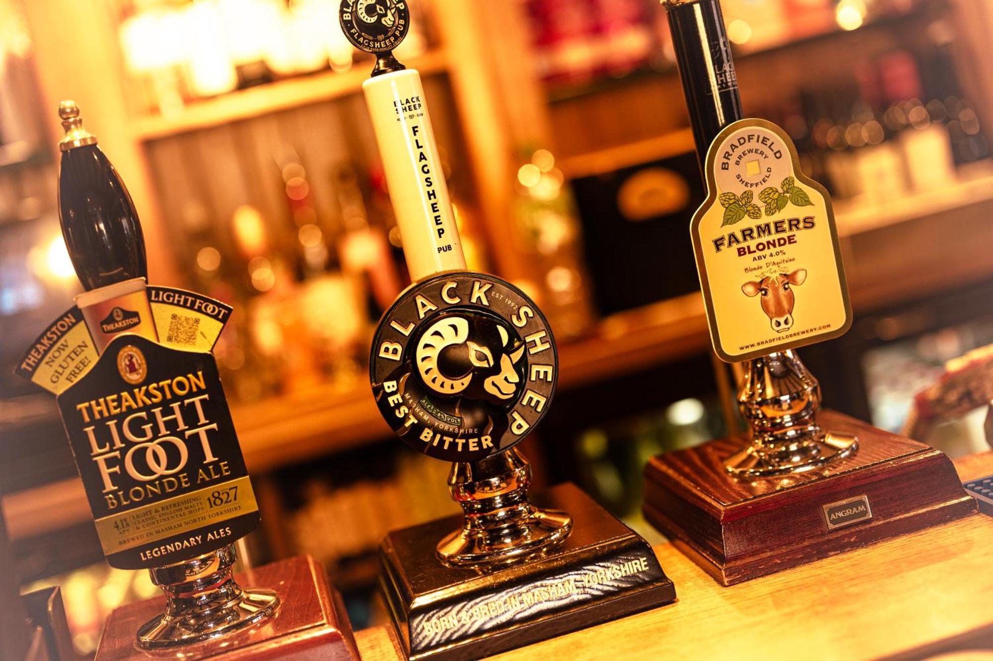 Отель The Fairfax Arms Gilling East Экстерьер фото